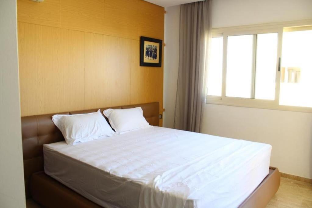 Appt 22 Bloc G- Hicherraton Plage Residence Bella Vista, Bouznika Bay 스크히라트 외부 사진