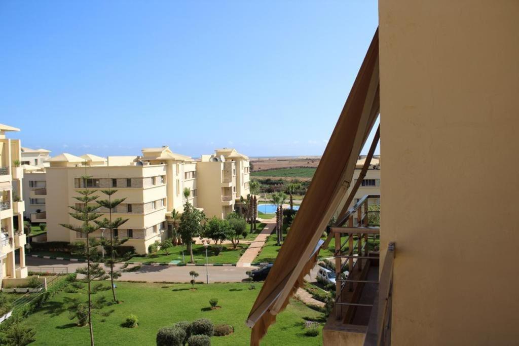 Appt 22 Bloc G- Hicherraton Plage Residence Bella Vista, Bouznika Bay 스크히라트 외부 사진