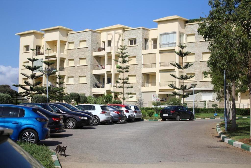 Appt 22 Bloc G- Hicherraton Plage Residence Bella Vista, Bouznika Bay 스크히라트 외부 사진